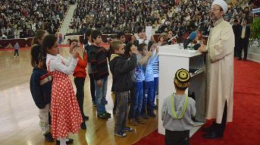 G&ouml;rmez, &Ccedil;ocukları Uzaklaştıran Korumayı Uyardı: Arkadaşlarıma Dokunma