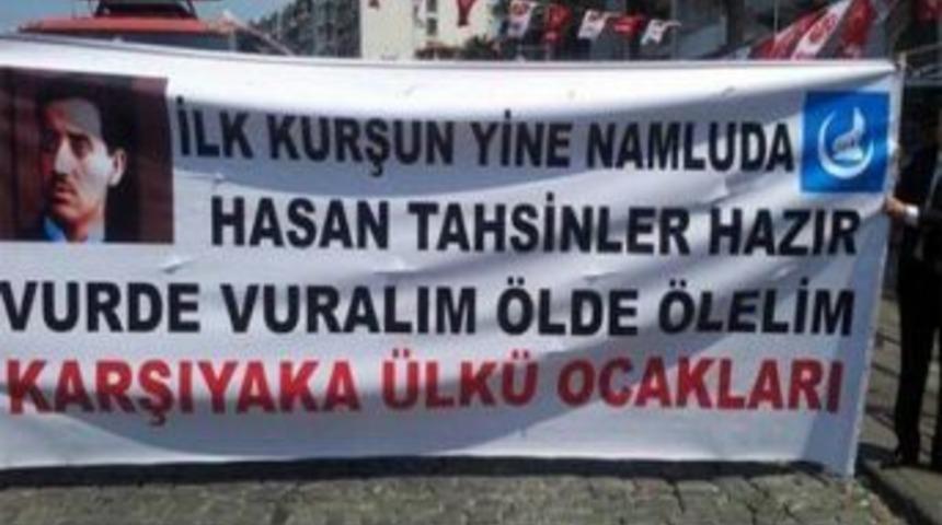 MHP&rsquo;nin Bayrak Mitinginde Ilgin&ccedil; Pankart Toplatıldı