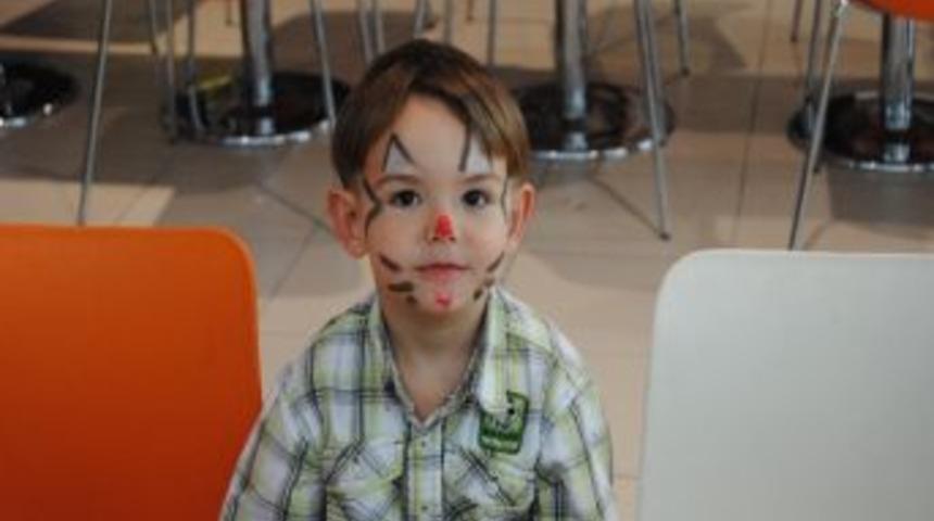 Mutluluğun Resmini Yaptılar