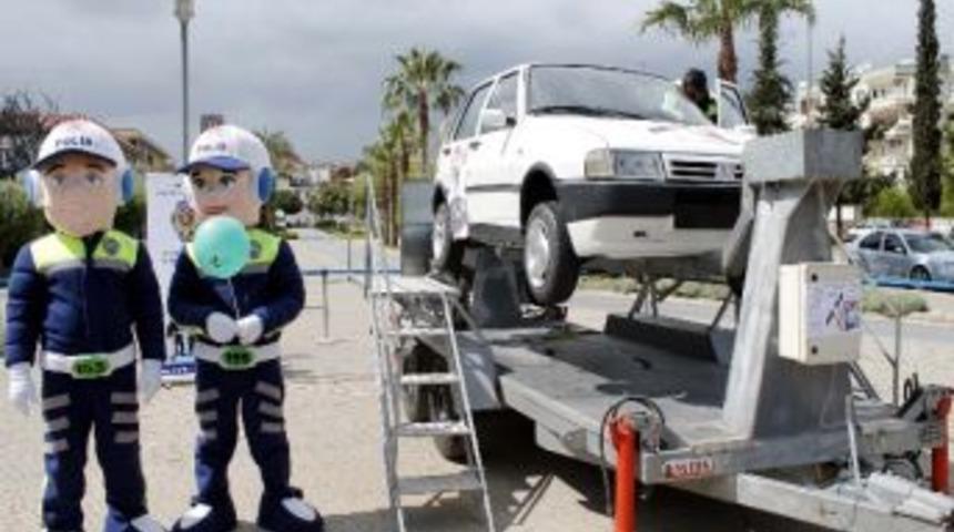 Sim&uuml;lat&ouml;r Aracı İle Emniyet Kemerinin &Ouml;nemine Dikkat &Ccedil;ekildi