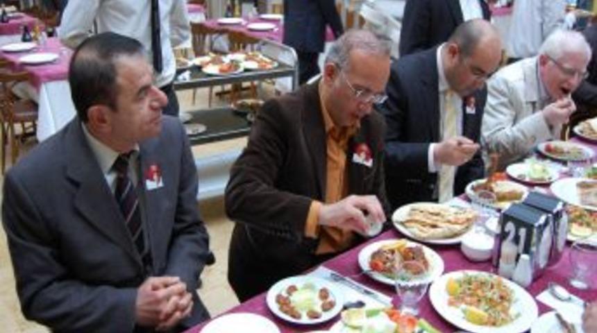 Tatvan Ve S&ouml;keli Iş Adamları 'Kardeş Aile Projesi'ni Hayata Ge&ccedil;iriyor