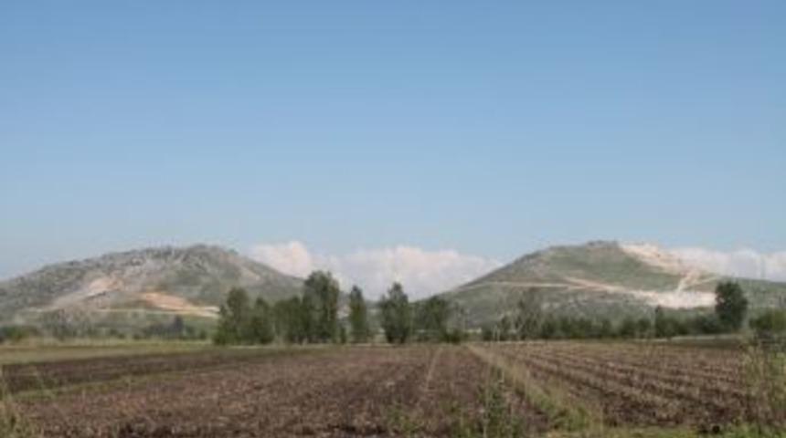 Kurt Kulağı'na M&uuml;teahhit Darbesi