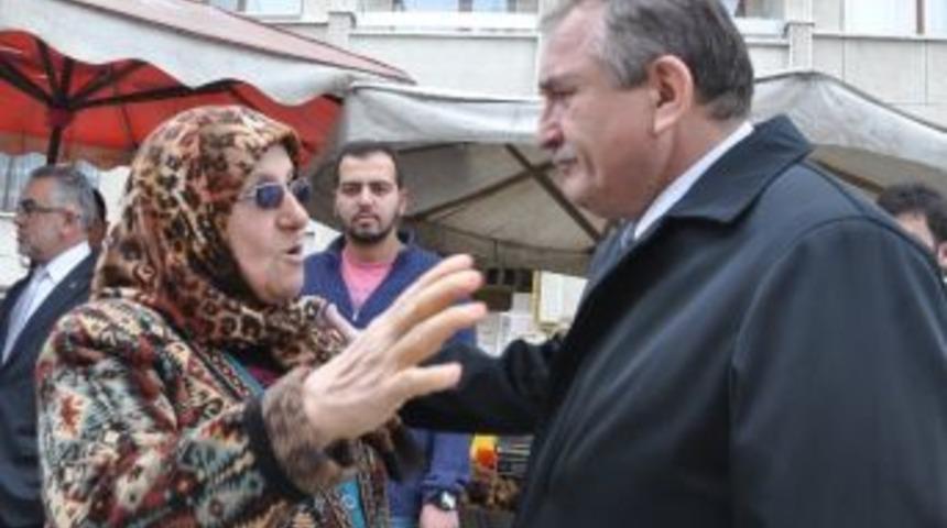 İktidarın Bolu Teşkilatı Cumartesi Pazarına &Ccedil;ıkartma Yaptı