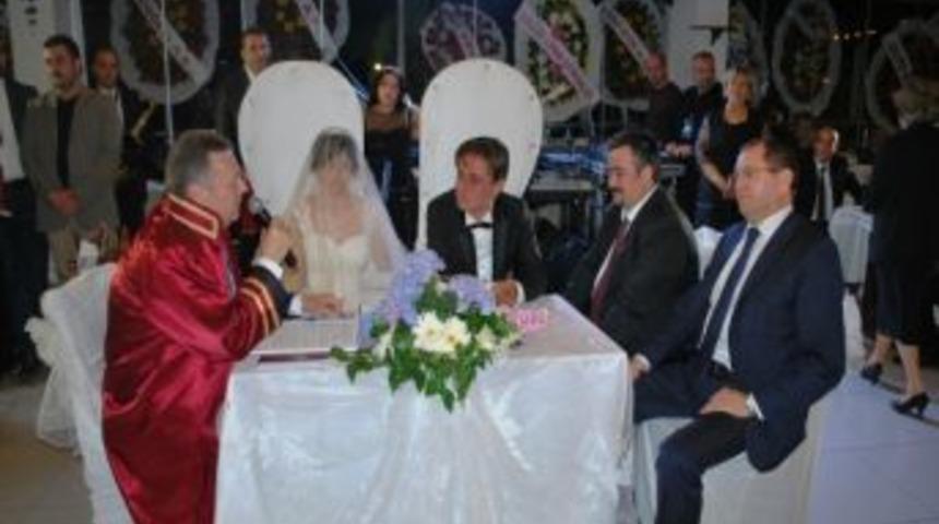 Başkan T&uuml;rk&ouml;zen Kıydı, Başkan Ergin Şahit Oldu