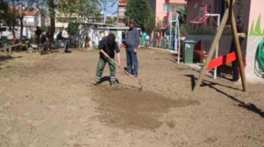 Burhaniye&rsquo;de Okullar Hayat Olmaya Devam Ediyor