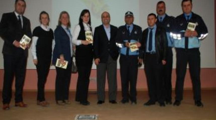 Belediye &Ccedil;alışanlarına &Ccedil;atışma Ve Stres Eğitimi