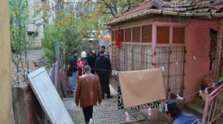 Annenin Direnişi, Icra Memurlarına Geri Adım Attırdı