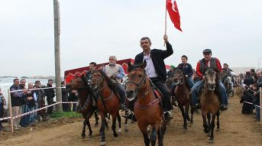 Bursa&rsquo;nın Fethinin 687. Yıl D&ouml;n&uuml;m&uuml; Rahvan Atları Koşusu Ile Kutlandı
