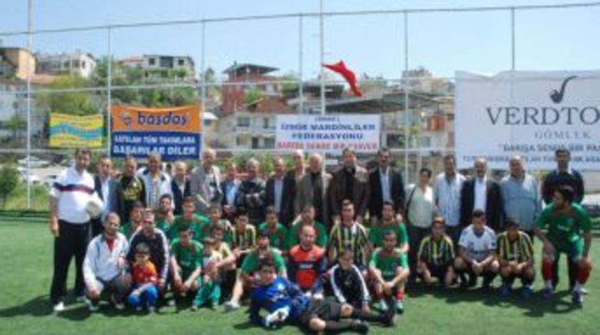 İzmir&rsquo;de Yaşayan Mardinliler Barışa Ve Kardeşliğe 'pas' Verdi