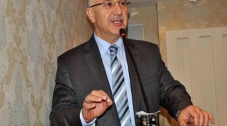 &Ouml;ks&uuml;zkaya: Bu &Uuml;lke Insanını Ayırmak Isteyenler Amacına Ulaşamadı
