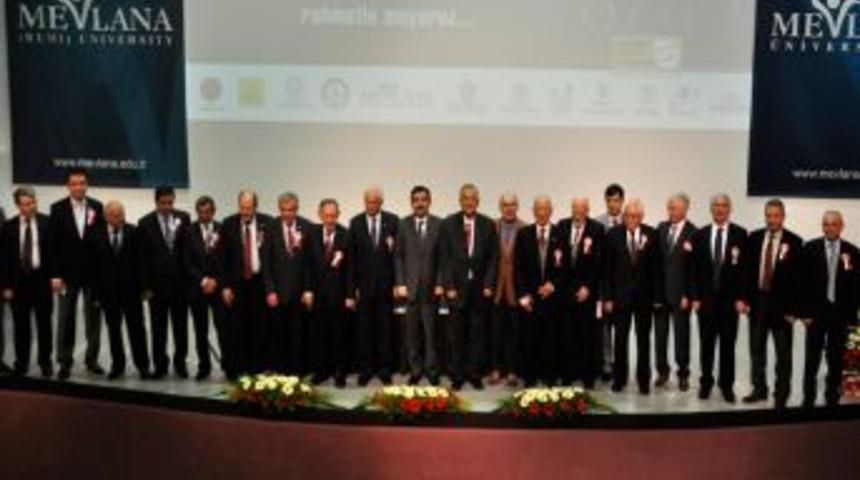 &Ouml;zal, Vefatının 20. Yılında Konya'da Anıldı