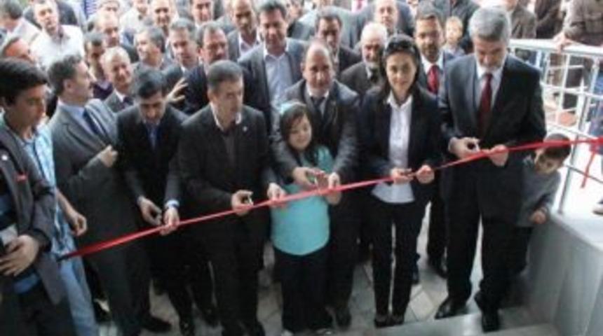 Kadık&ouml;y Merkez Cami İbadete A&ccedil;ıldı