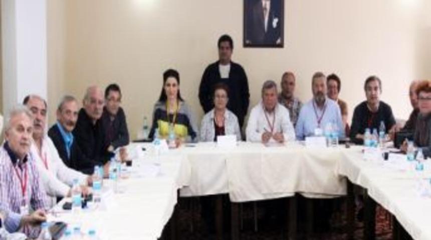 Chp&rsquo;nin Edremit Parti Okulu Devam Ediyor