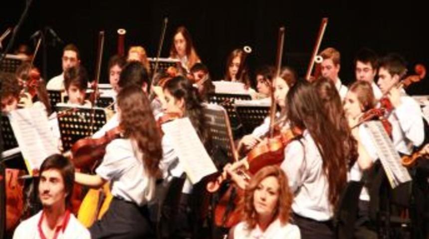 D&Ccedil;SO &lsquo;Notalar' M&uuml;zikali Birliği Anlattı