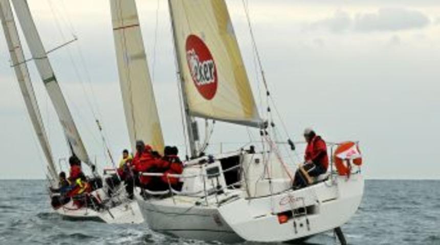 Yelkenli Yatlarda Mudanya Kupası Eker'in Oldu