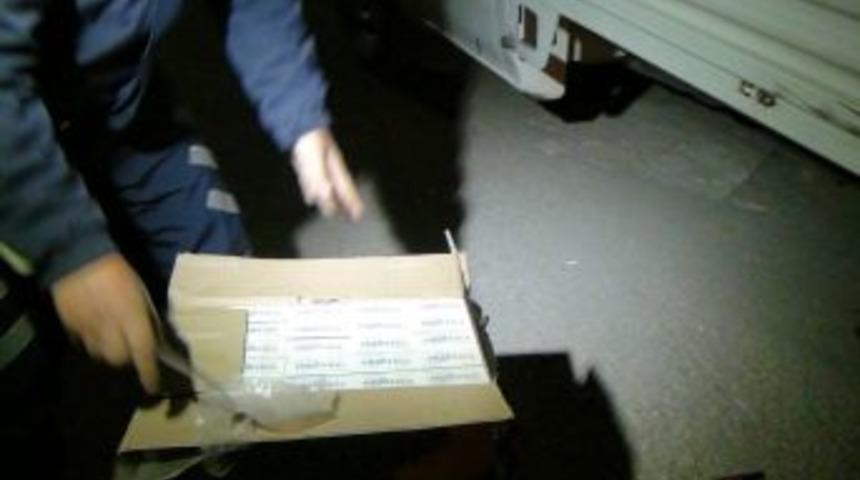 Aksaray'da 7 Bin 500 Paket Ka&ccedil;ak Sigara Ele Ge&ccedil;irildi