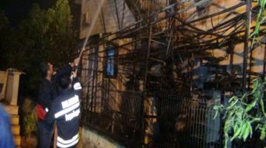 Patlayan Kalorifer Kazanı Paniğe Yol A&ccedil;tı