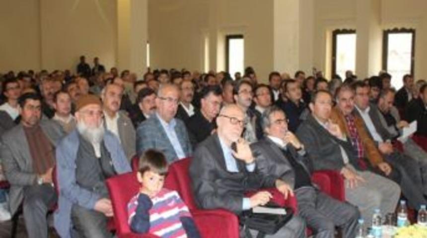 İlahiyat&ccedil;ı Yazar Mustafa İslamoğlu, Avanos&rsquo;ta