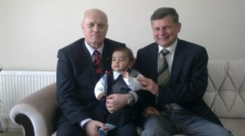 Lapseki Şehidini &Ccedil;abuk Unuttu