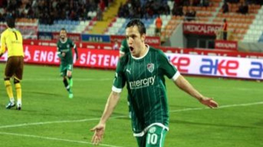 100 Golde Batalla İmzası