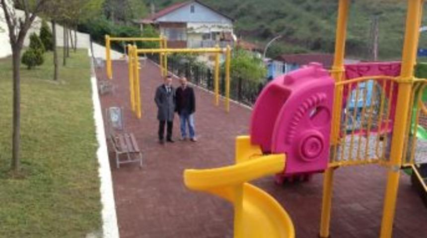 İzmit&rsquo;te Parklar Pırıl Pırıl