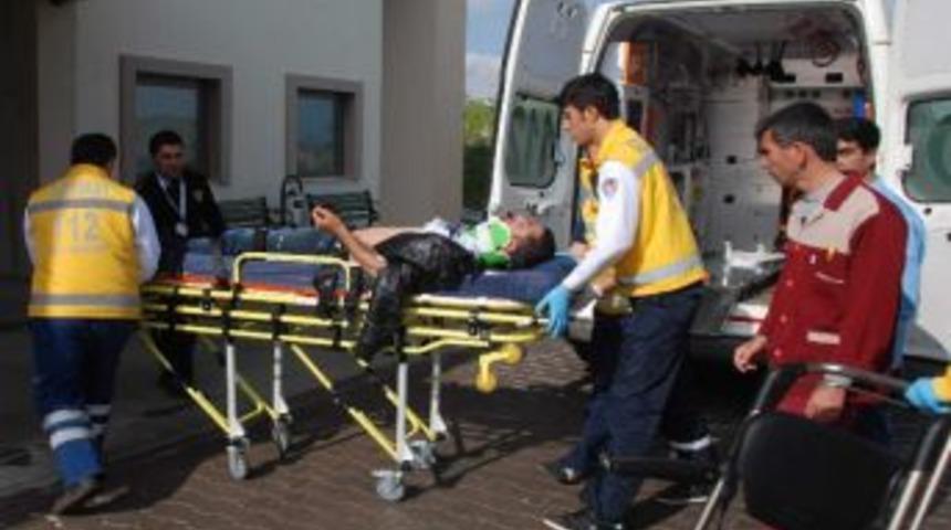 Besni'de Trafik Kazası: 4 Yaralı