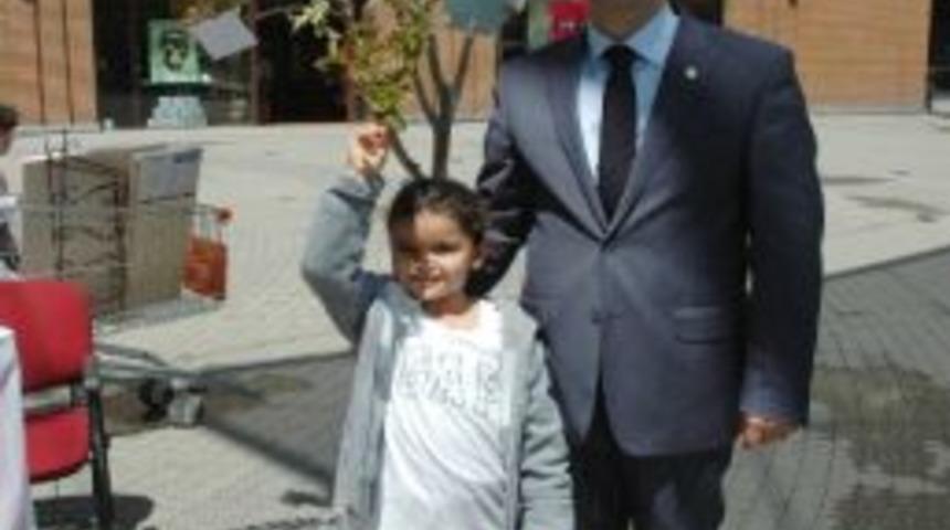 Mersin Barosu &Ccedil;ocuklar İ&ccedil;in 'dilek Ağacı' Etkinliği D&uuml;zenledi