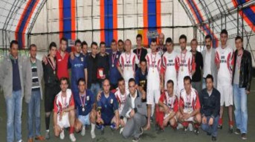 Eğitim-sen Derik Temsilciliği Futbol Turnuvası D&uuml;zenledi