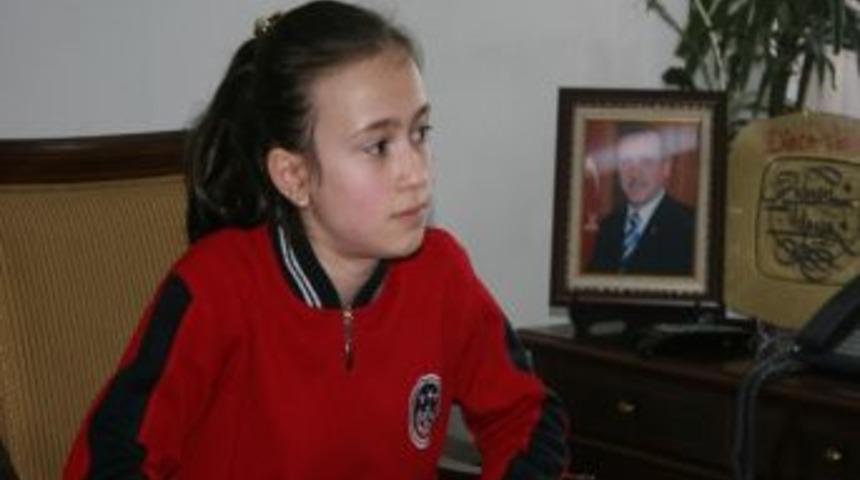 Valilik Makamına Oturan Ebrar &Ccedil;akıcı;