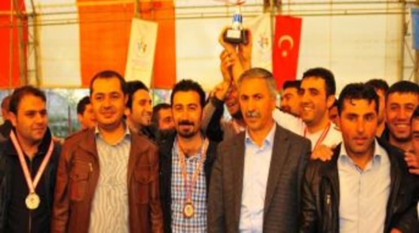 Hizan&rsquo;da Kurumlar Arası &ldquo;halı Saha Futbol&rdquo; Turnuvası Sona Erdi