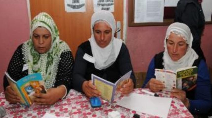 Batman K&ouml;ylerinde 'anne Baba Benimle Okur Musun' Kampanyası Başladı