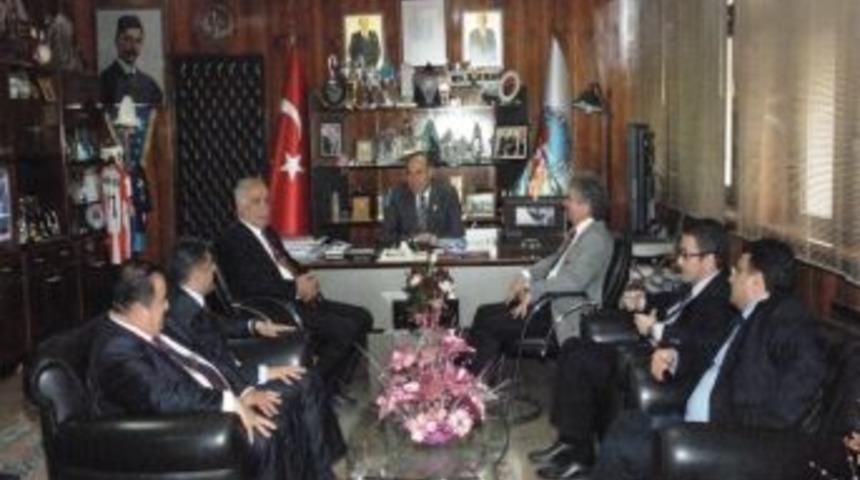 İş Adamlarından Başkan S&ouml;zl&uuml;'ye Ziyaret