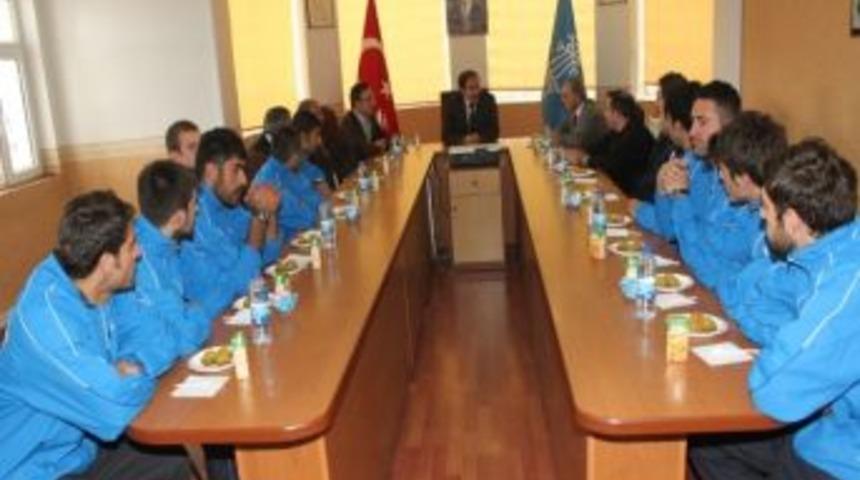 Filenin Prensleri Başkan Bulutları Ziyaret Etti