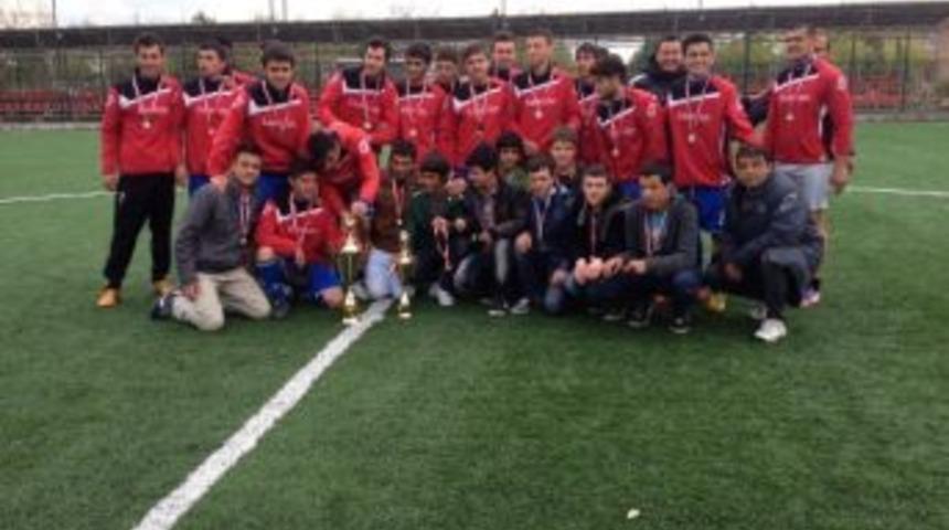 U-19&rsquo;da Şampiyon Karaman Belediyespor