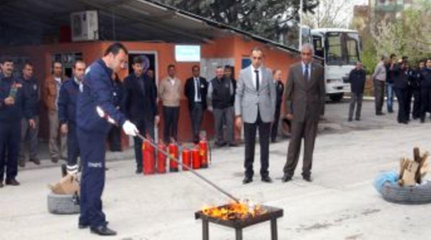 Emniyet Personeli Yangın Söndürme Tatbikatı Yaptı