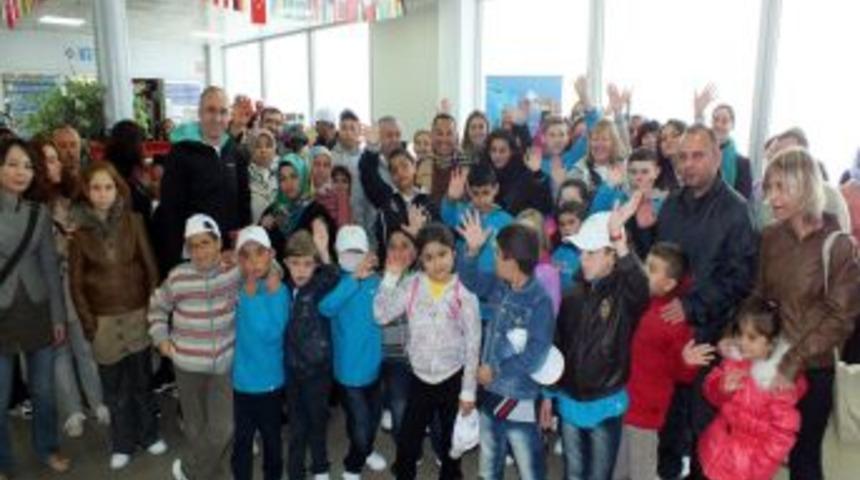 Organ Nakli Olan Yerli Yabancı &Ccedil;ocuklar 2 Bin 365 Metrede Buluştu