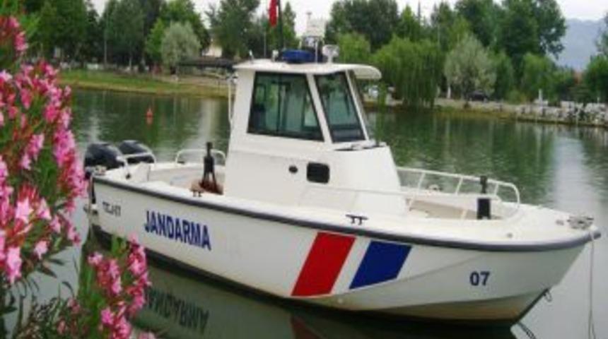 Jandarma Ekipleri 12 Ton Midye Ele Ge&ccedil;irdi