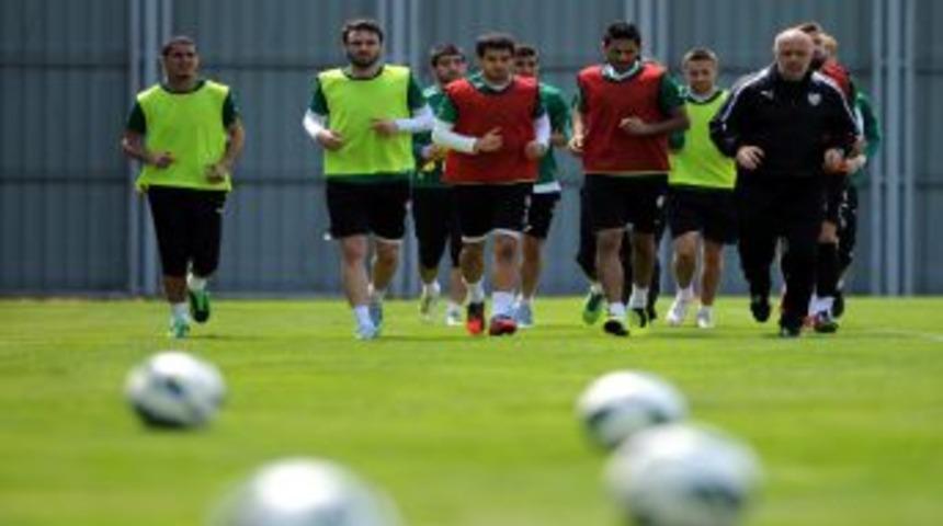 Bursaspor, Akhisar Belediyespor Ma&ccedil;ı Hazırlıklarına Başladı