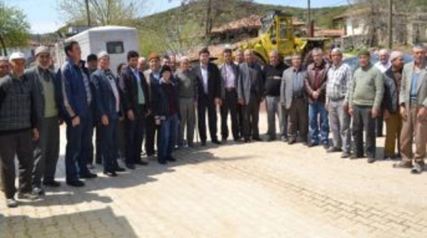 Ak Partili G&uuml;lmez, K&ouml;yleri Ziyaret Etti