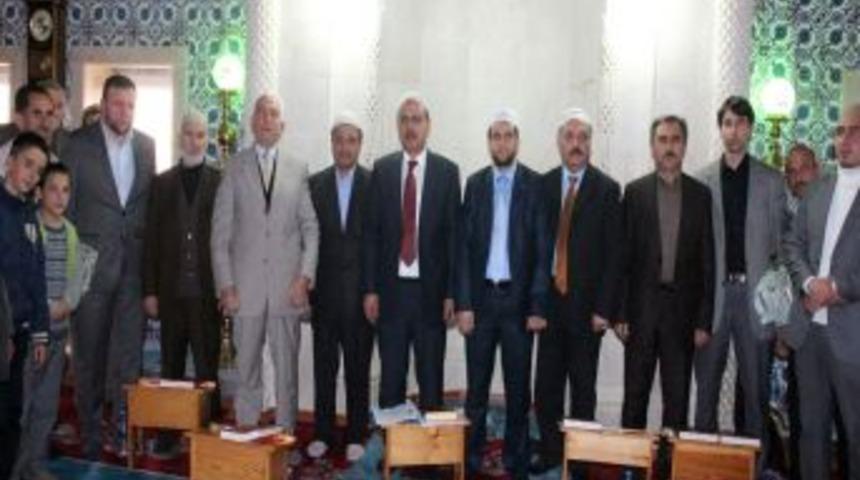 Kur&rsquo;an-ı Kerim&rsquo;i Ve Ezanı G&uuml;zel Okumada Yarıştılar