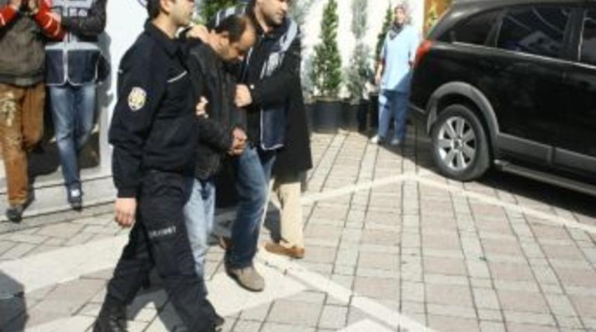 Oto Hırsızları Adliyeye Sevk Edildi