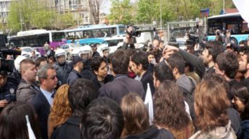 İstanbul &Uuml;niversitesi&rsquo;de Burhan Kuzu Gerginliği