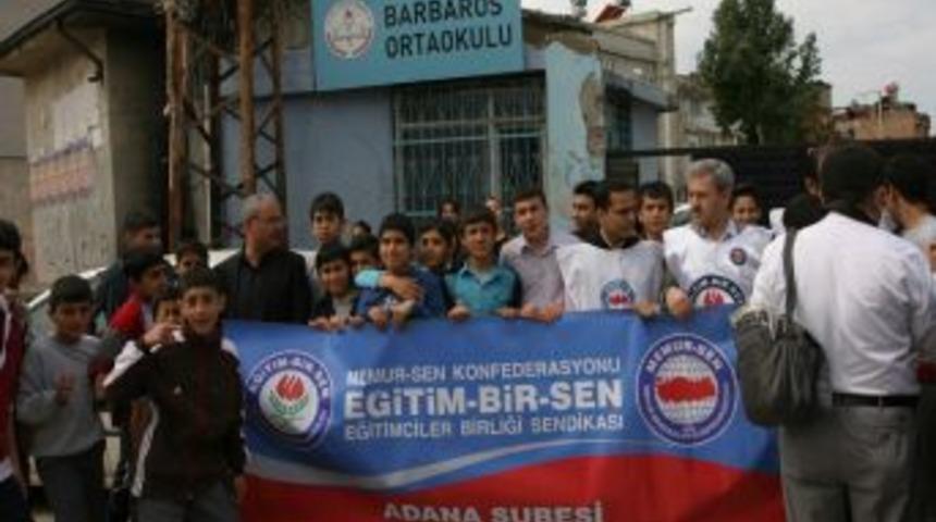 "M&uuml;d&uuml;r Yardımcısı Kutlu Doğum Etkinliğini Engelledi"