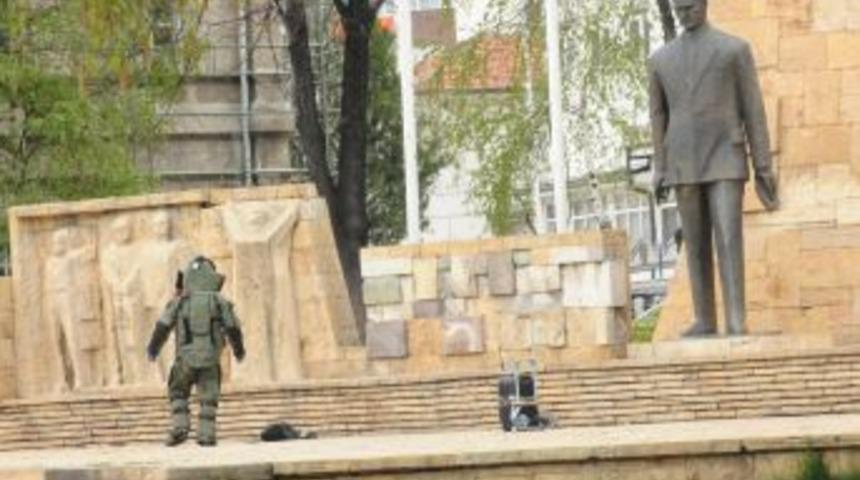 Sivas&rsquo;ta Bomba Paniği