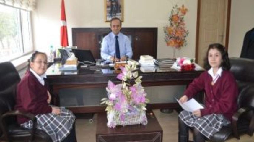 &Ouml;ğrenciler Sorularıyla Kaymakamı Terletti