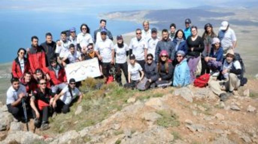 Van&rsquo;da &ldquo;10 Zirveye, 10 Zirve Kutusu&rdquo; Projesi