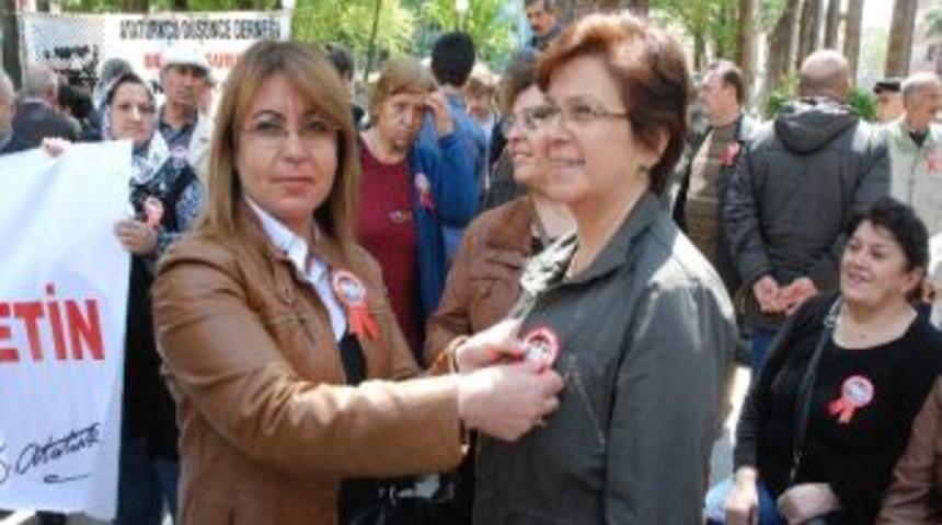 Add&rsquo;den 23 Nisan Eylemi