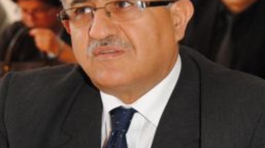 Bulgurlu: İnsan Beyni Değirmen Gibidir S&uuml;rekli Kitapla Doldurulmalı