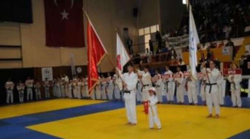 Osmangazili Judocular Hatay'dan 10 Madalyayla D&ouml;nd&uuml;