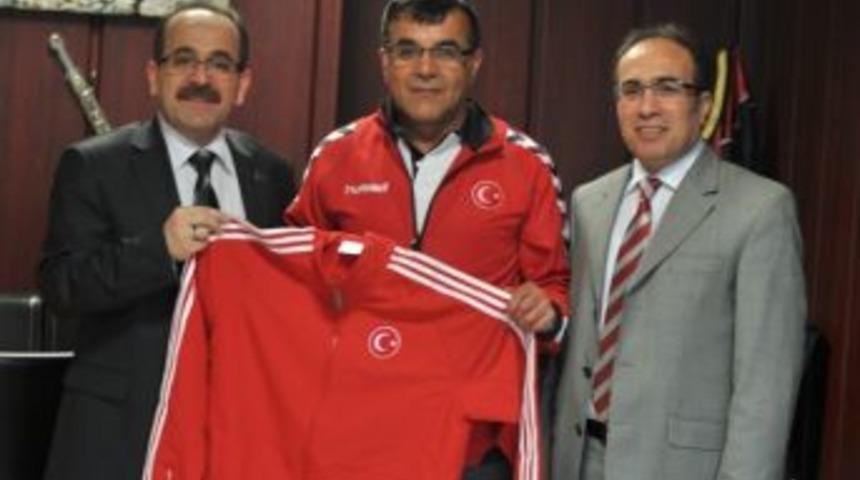 Om&uuml; Sporcularından Bir Şampiyonluk Daha
